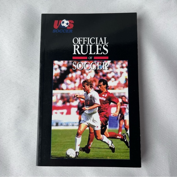 Official Rules of Soccer by U S Soccer United States Soccer Federation - Picture 6 of 6